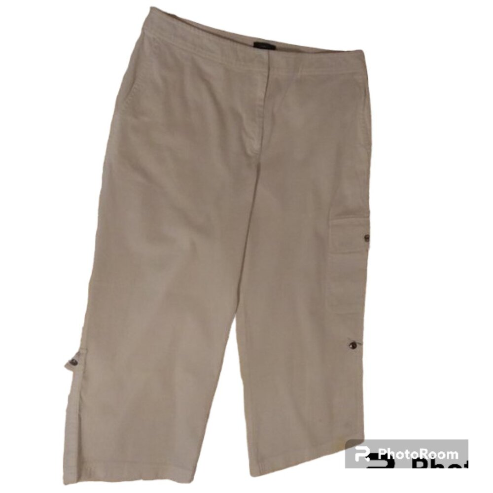 IZOD cargo capri pants white sz 10